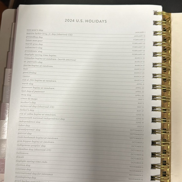 Brand new Paper Source 2024 12 month Planner - Picture 8 of 8